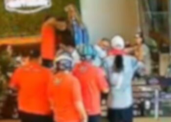 Suspeito de invadir padaria para agredir torcedor antes de Gre-Nal é preso no RS; VÍDEO mostra ação do grupo
